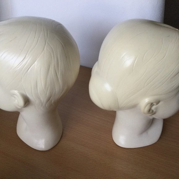Two vintage Valerie bust sculptures woman & man head signed excellent condition - Picture 2 of 10